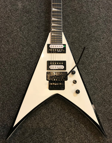 Jackson King V JS32 - White (Used)